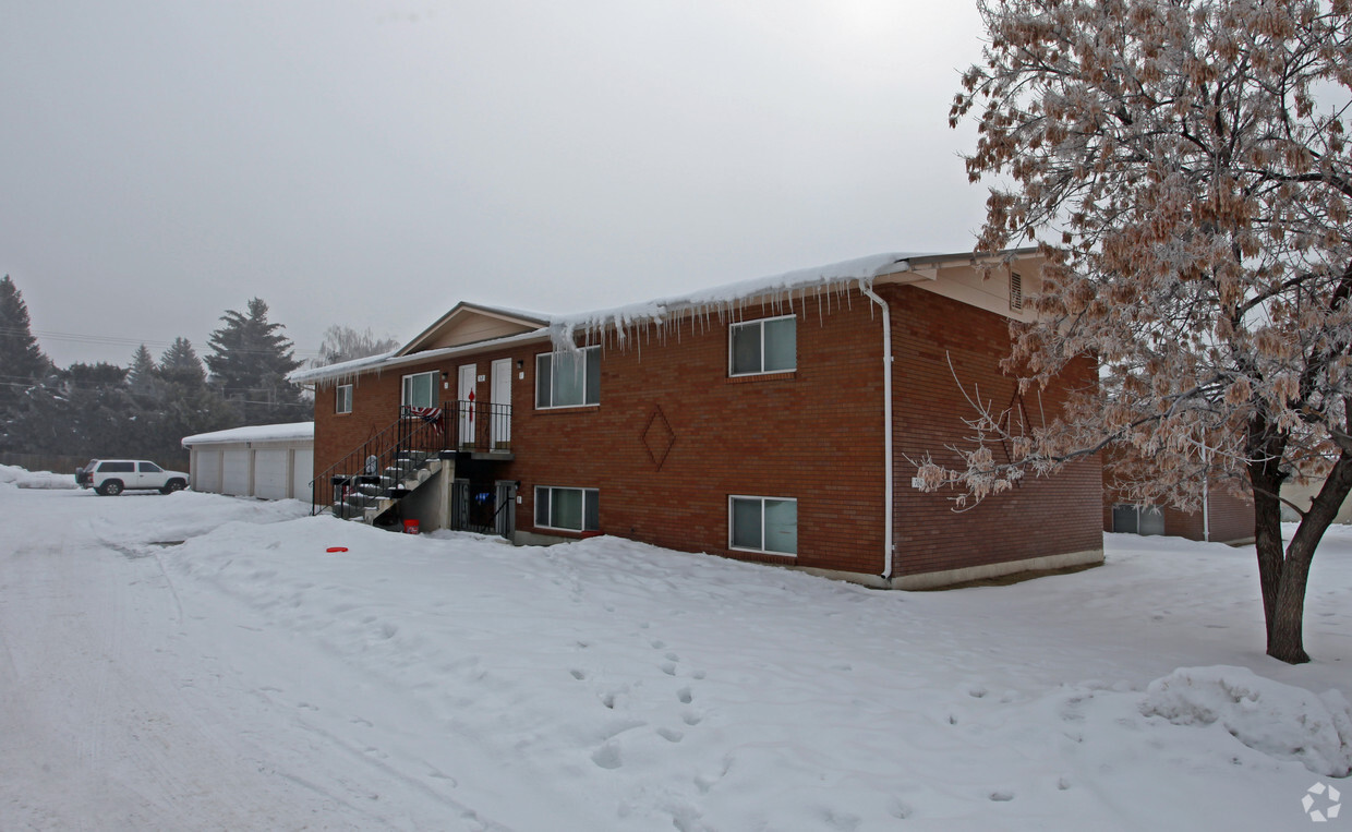 Building Photo - 760-782 Hansen Ave