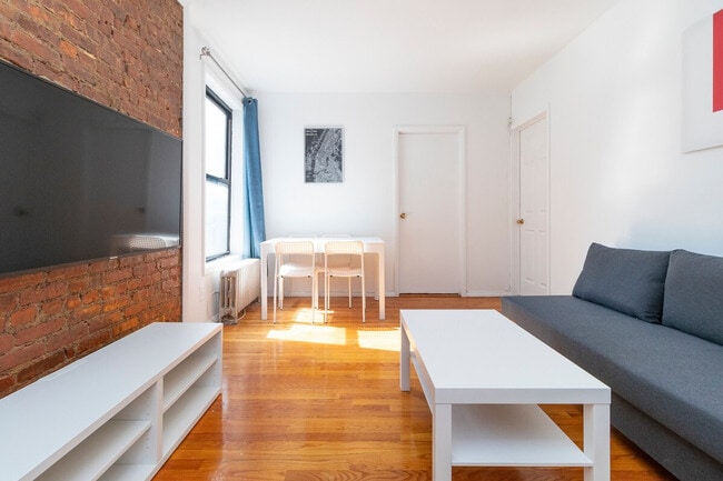 Building Photo - 1789 1st Ave