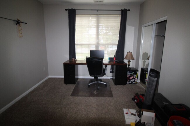 Foto del edificio - 1st Floor Condo in S. Fort Collins