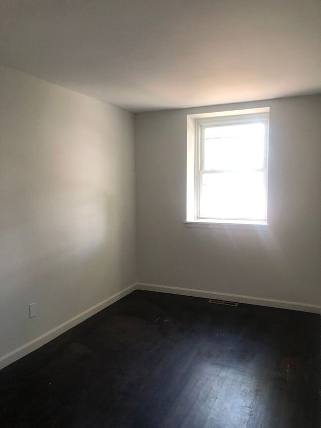 Foto del edificio - Charming & Move-In Ready Home in Baltimore!