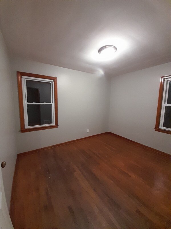 Foto del edificio - 15413 Turney Rd