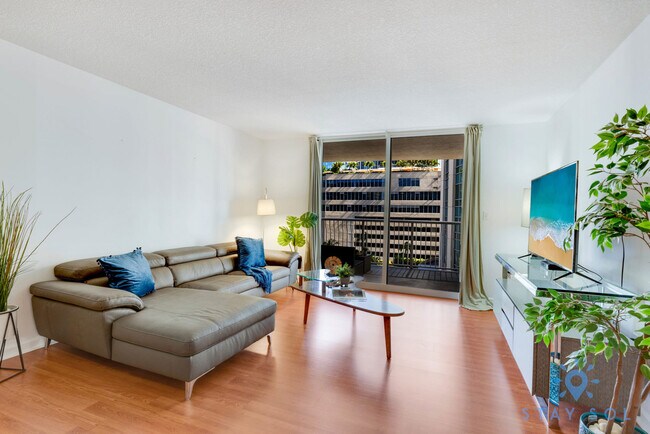 Building Photo - 1200 Brickell Bay Dr