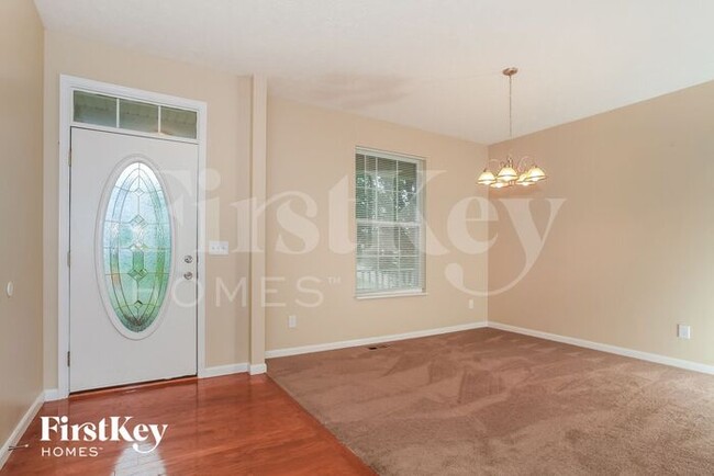 Building Photo - 6119 Spring Lake Dr