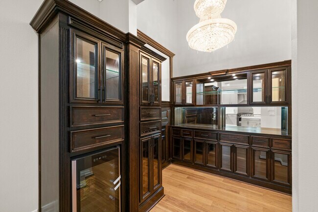 Foto del edificio - 4023 Breakwood Dr