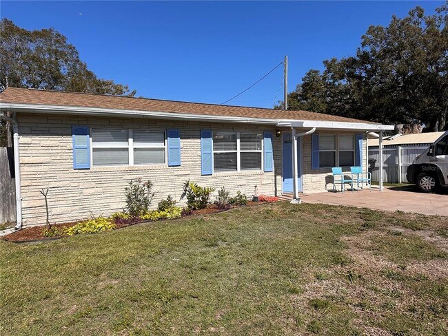 Foto del edificio - 4221 58th Ave N