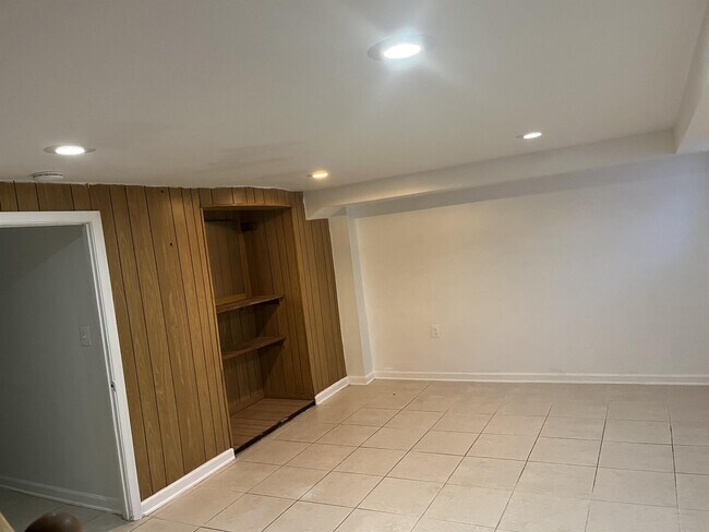 Foto del edificio - 17 N Tremont Rd