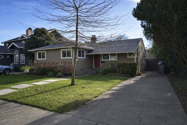 Building Photo - 5310 Callister Ave