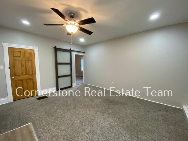 Building Photo - 2406 W Kiowa St