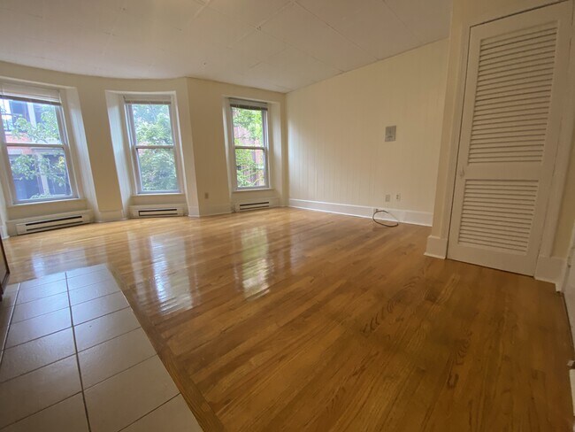 *Pictures are representative samples of the advertised unit. In some cases, the actual units you tou - 70 Pinckney St