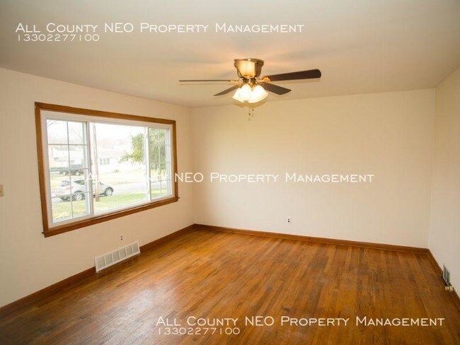 Building Photo - 3 bedroom in Struthers OH 44471