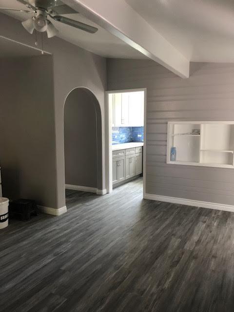 Foto del edificio - 7828 Broadleaf Ave