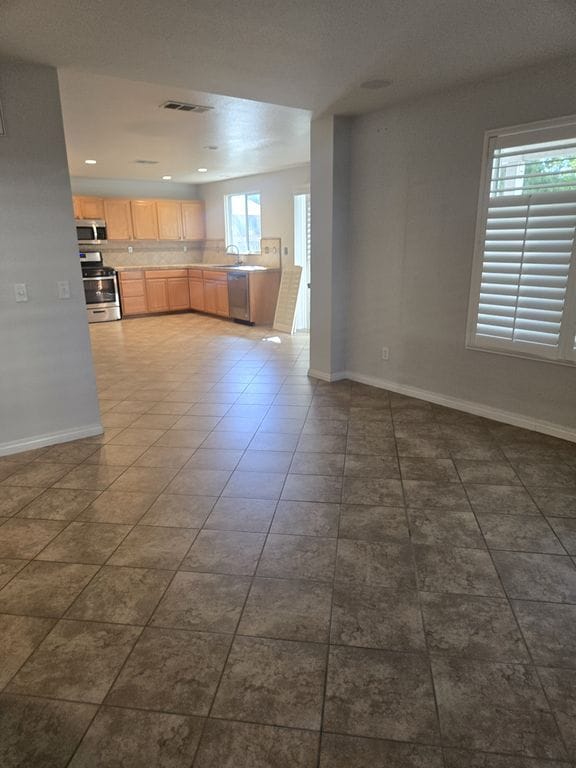 Building Photo - 40260 Maravilla Dr