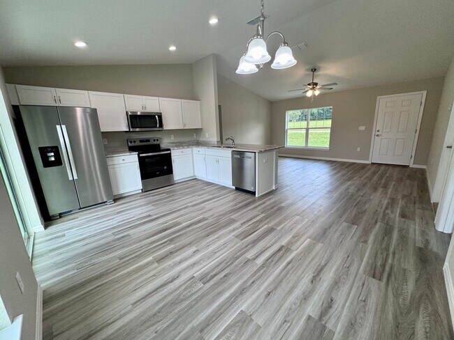 Foto del edificio - 20072 SW Marine Blvd