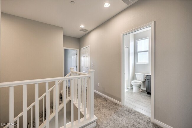 Foto del edificio - 904 Cottonwood Hl Pl