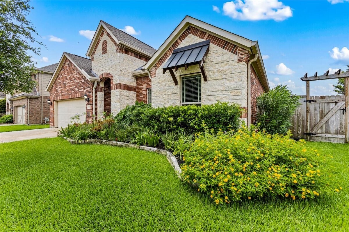 Foto principal - 1332 Graham Trace Ln