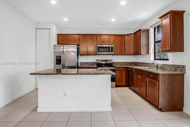 Foto del edificio - 6978 Broadland Wy
