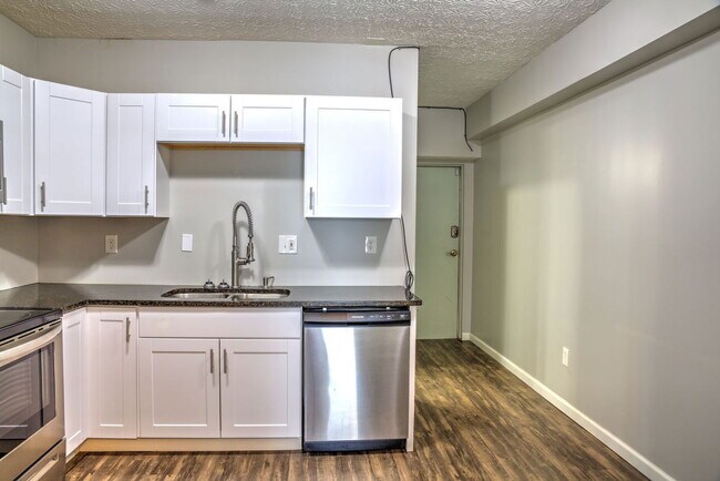 Foto del edificio - 1661 N Pearl St