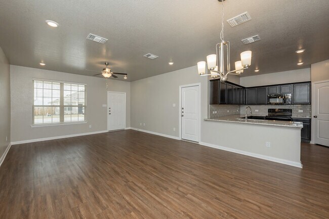 Building Photo - 1547 Case Rd