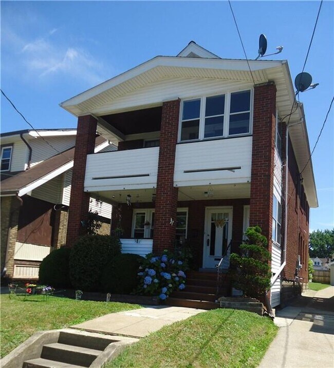 Foto del edificio - 1053-1055 W 25th St