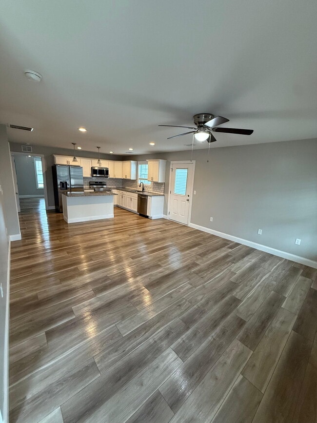 Building Photo - 1035 Judah Bear Blvd