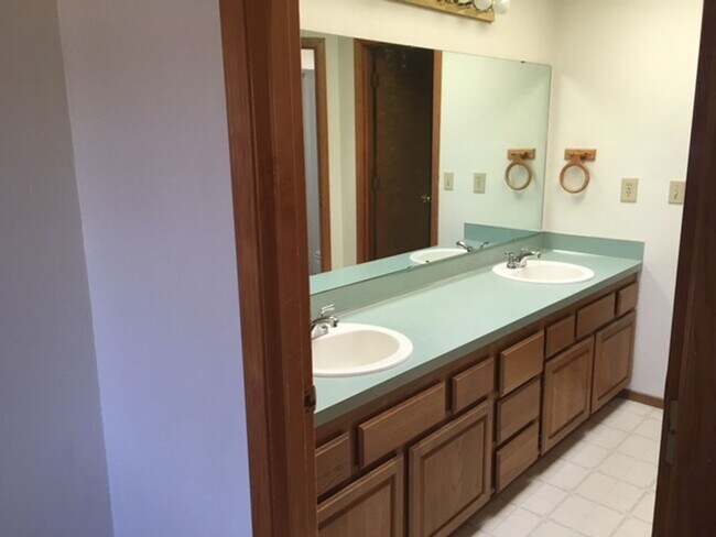 Foto del edificio - Spacious 4 Bedroom Home in North Corvallis Cul-de-Sac