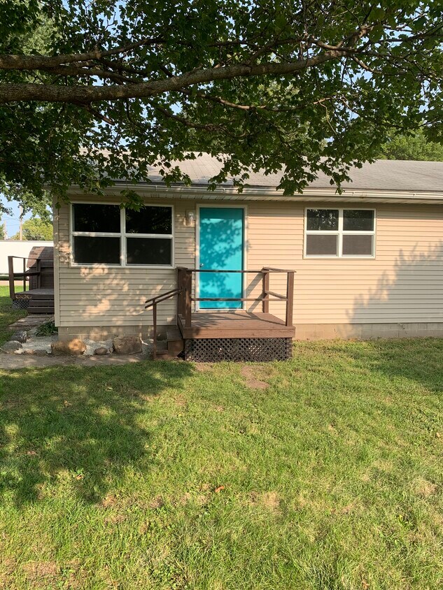 528 2nd St, Washburn, IA 50702 House Rental in Washburn, IA