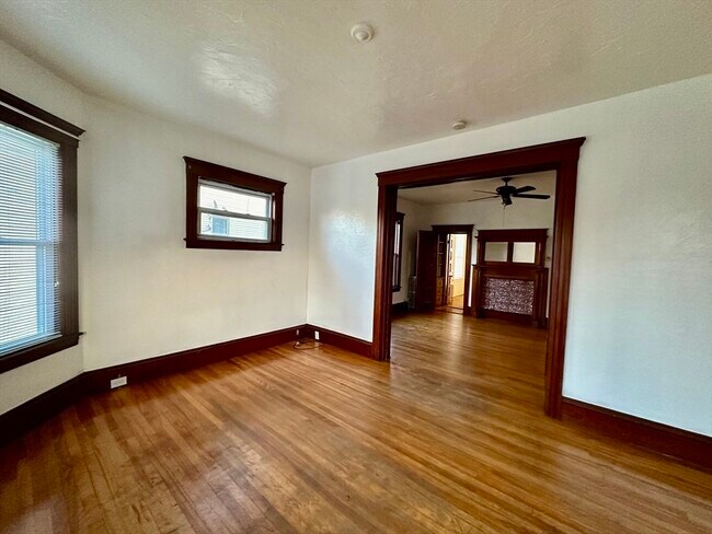 Foto del edificio - 95 May St