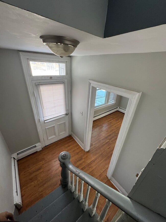 Building Photo - 1041 Dreher Ave