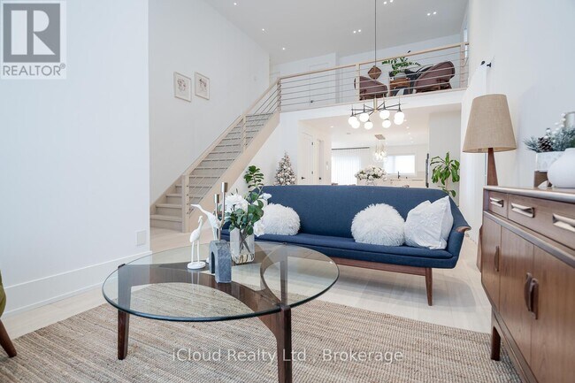 Building Photo - 5389 Kindos St