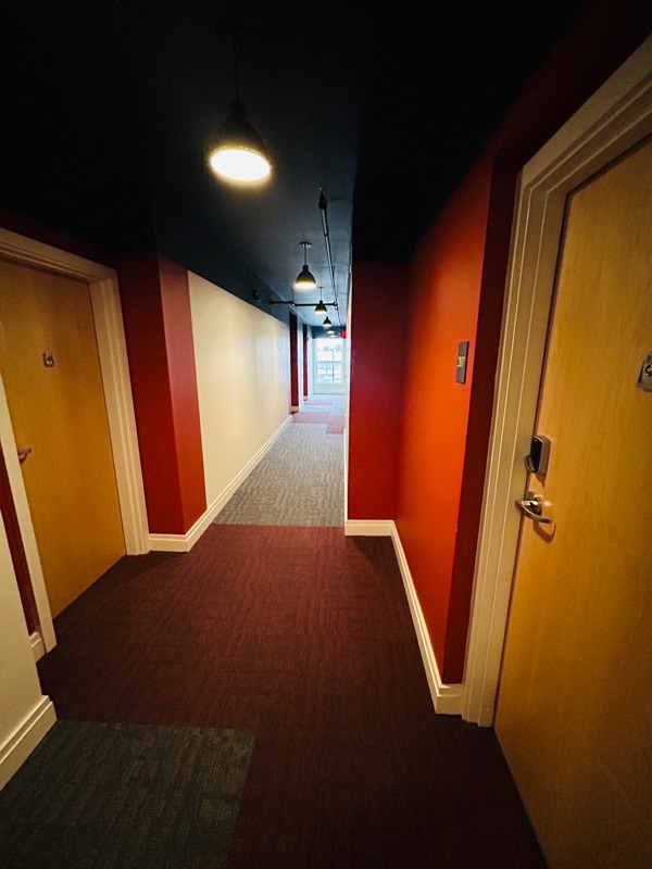 Foto del edificio - 550 New Holland Ave