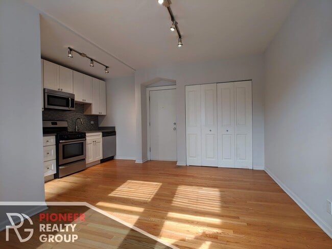 Foto del edificio - 2832 W Palmer St