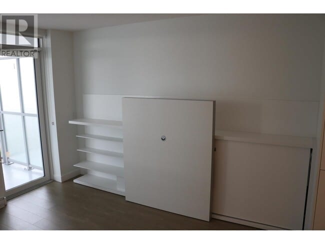 Building Photo - 908 Quayside Dr