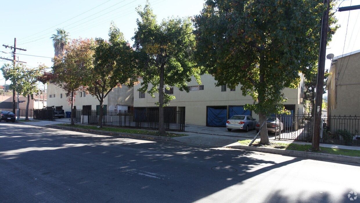 Building Photo - 5926-5930 Benner St