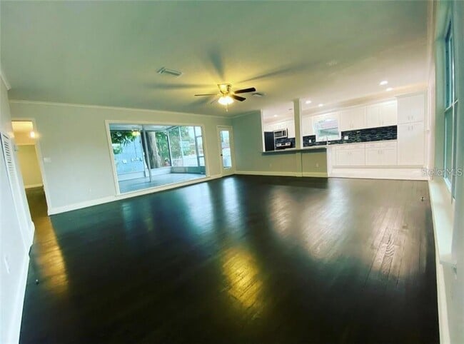 Building Photo - 16 Jeff Rd