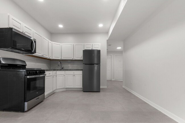 Foto del edificio - 122 Shephard Ave