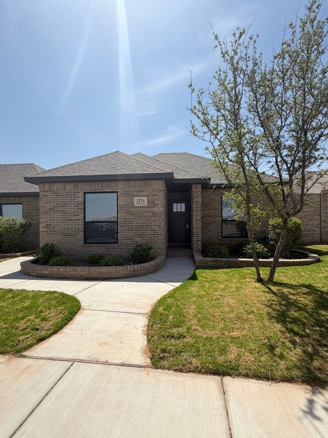 Building Photo - 1324 Milltown Rd