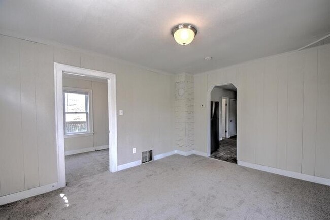 Building Photo - 3716 W 48th Pl