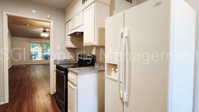 Foto del edificio - 13607 Flagstone Ln