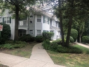 Building Photo - 511 Chatfield Dr
