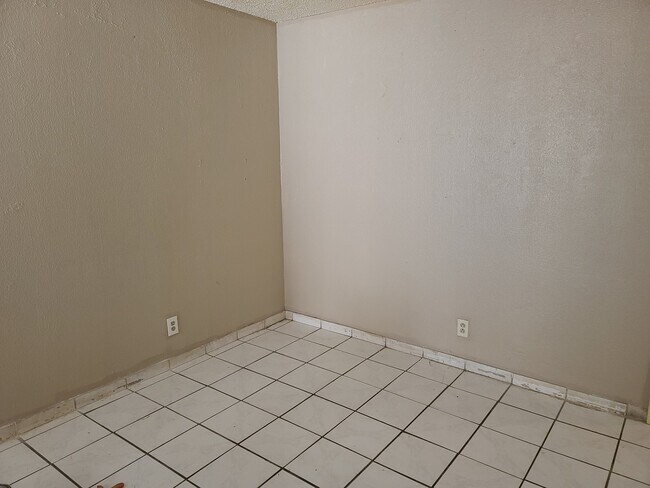 Foto del edificio - 729 N 11th St