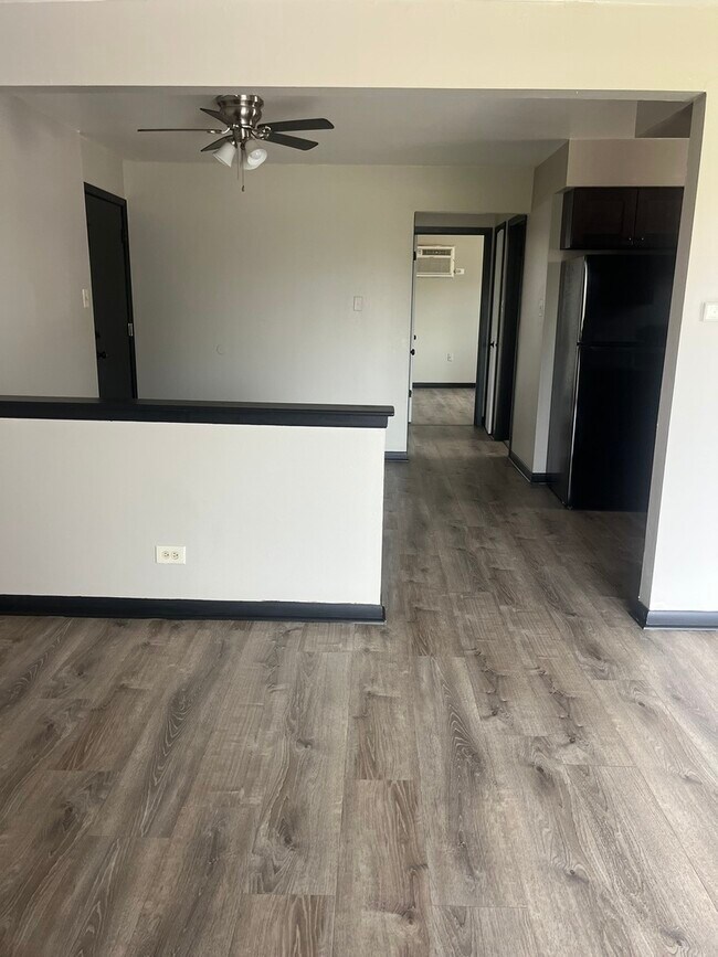Foto del edificio - 7041 W 99th St