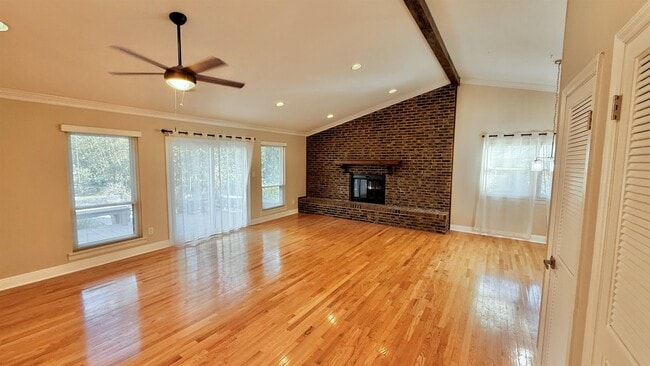 Foto del edificio - 1790 Brown St