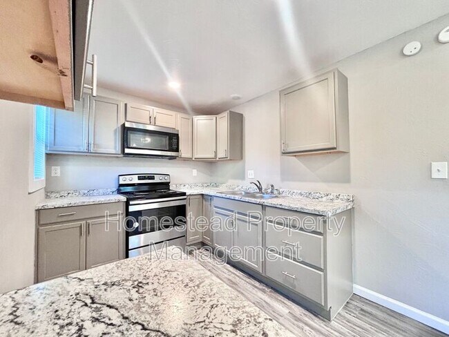 Foto del edificio - 2825 NW 18th St