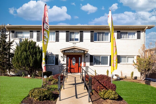 Building Photo - Lookaway Heights Apartments