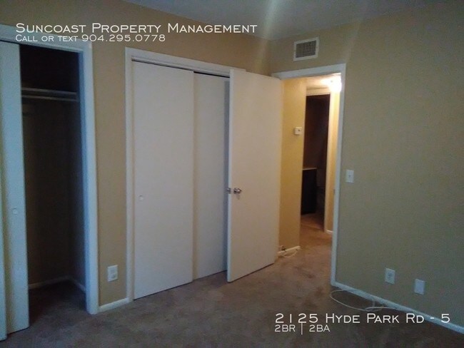 Foto del edificio - 2125 Hyde Park Rd