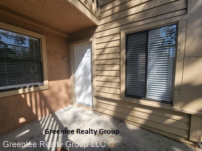 Building Photo - 2 br, 2 bath House - 12123 Holbrook Drive ...