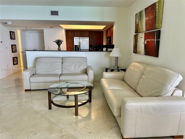 Building Photo - 16699 Collins Ave