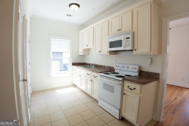 Foto del edificio - 825 Brookline St SW