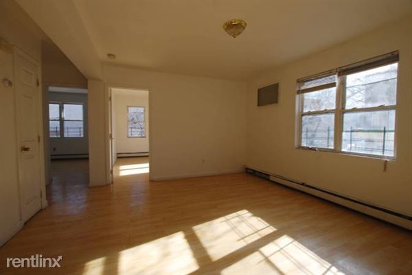 Building Photo - 809 Marcy Ave