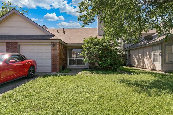 Primary Photo - 7020 Elmbank, San Antonio TX 78244